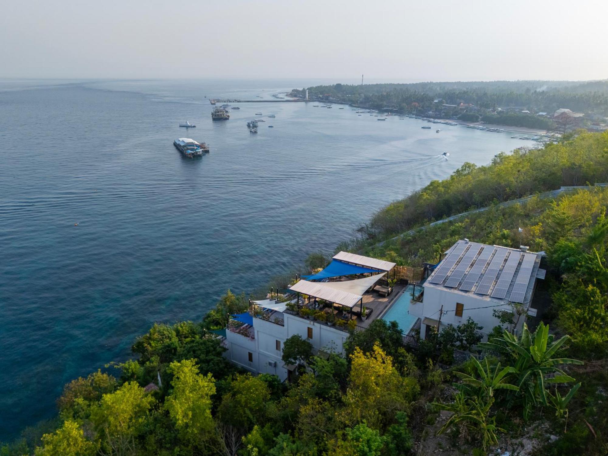 Adiwana Warnakali Resort Toyapakeh Exterior photo